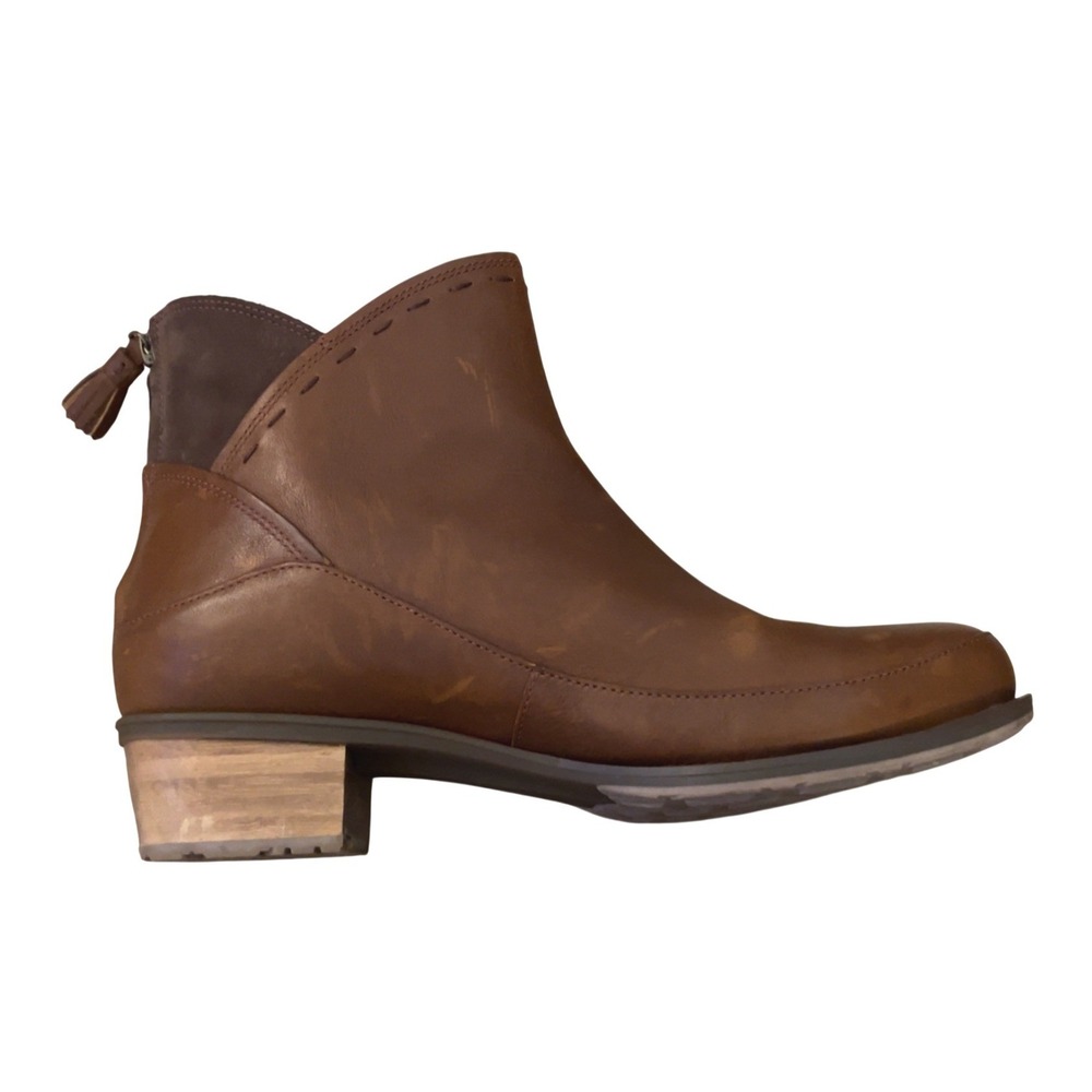 Chaco Cataluna Brown Ochre Waterproof Leather Boots - SZ: 10.5